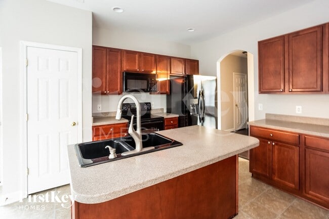 Building Photo - 8414 Dawson Ln