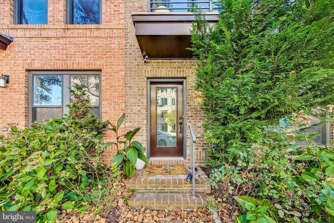 Building Photo - 1458 Piccard Dr