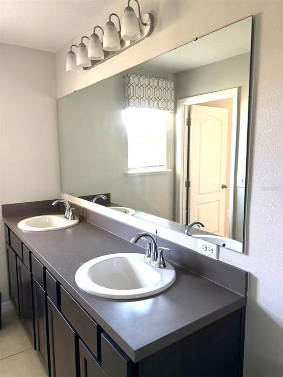 Building Photo - 4702 Coral Castle Dr.