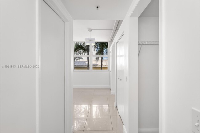 Building Photo - 3180 SW 22nd St