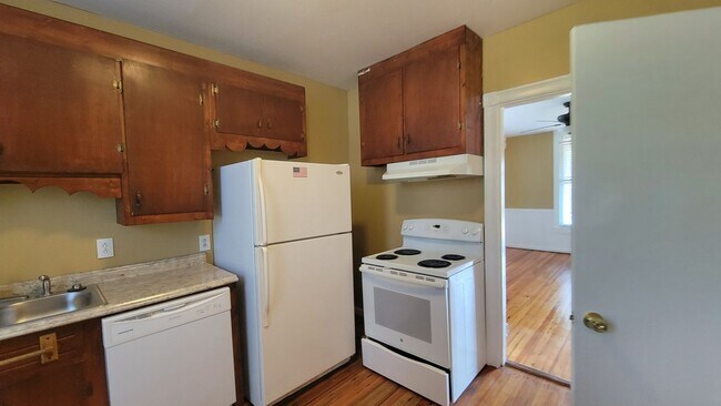 Building Photo - 803/805 McKinley Avenue