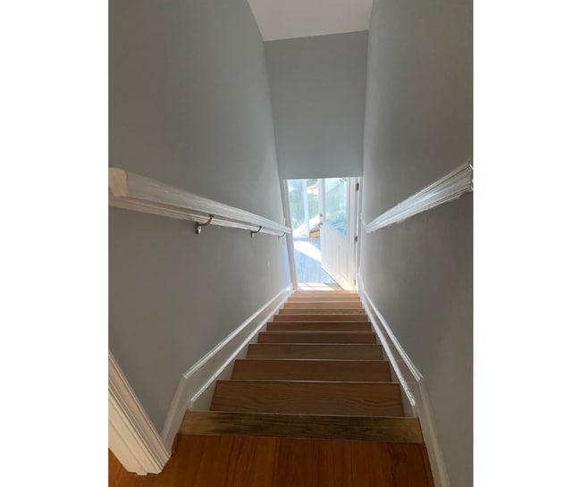 Building Photo - 438 Main St