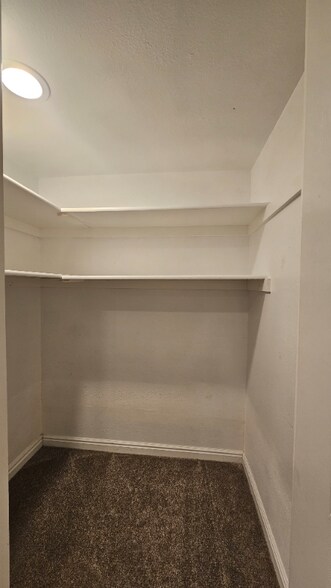 Building Photo - 512 E 5900 S
