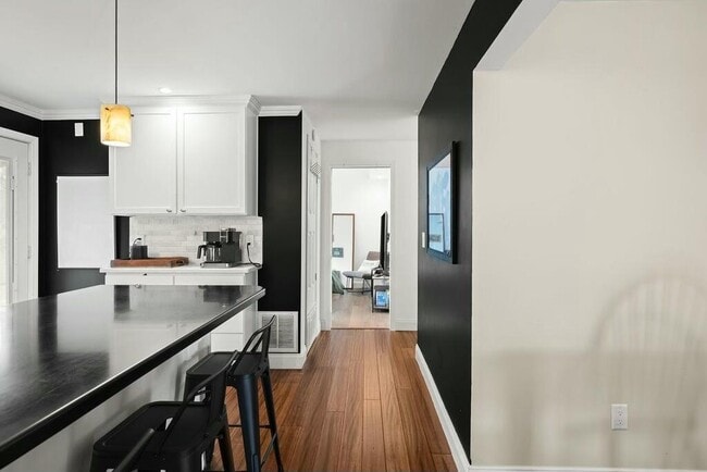 Building Photo - 440 Muskegon Ave