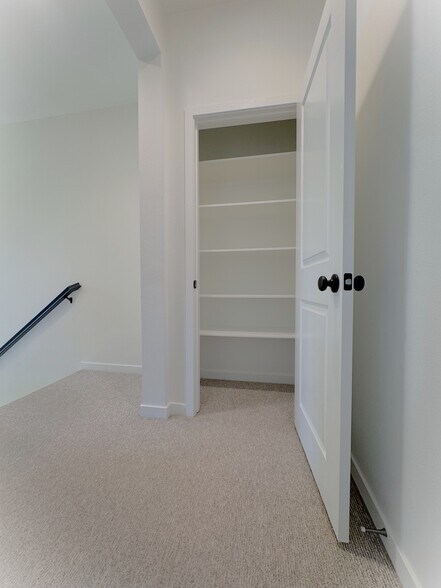 Linen/Storage closet - 2729 Sunrise Way