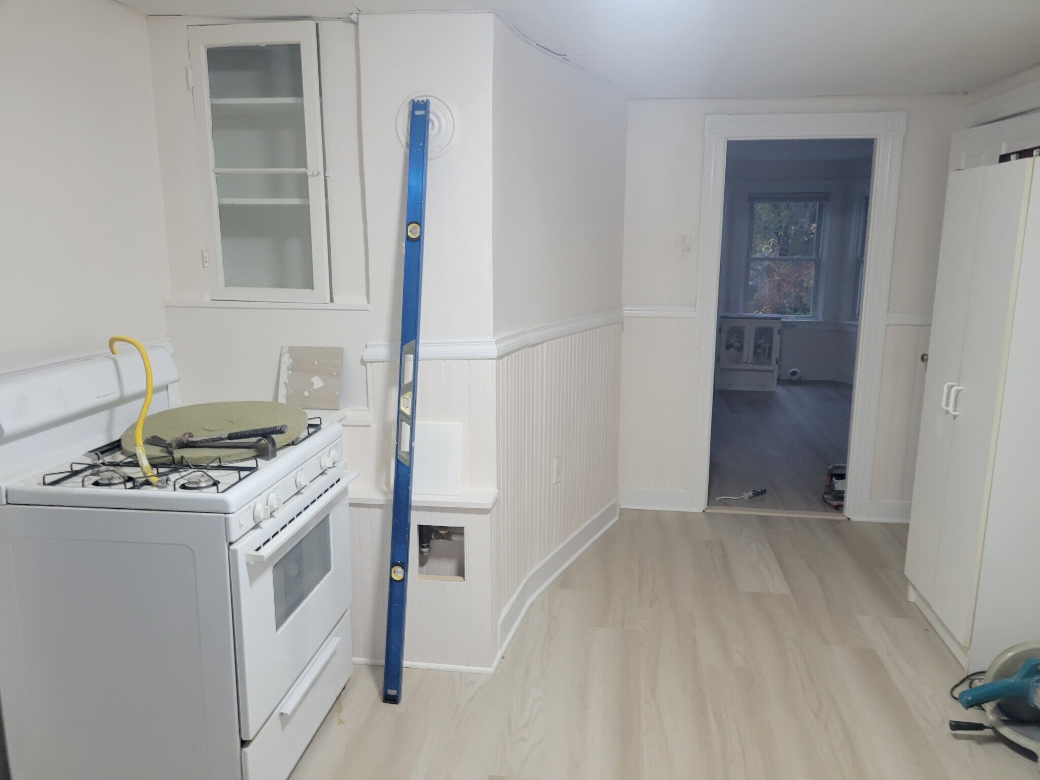 Building Photo - 293 Grove Ave