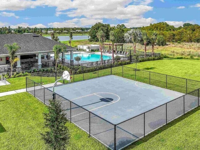 Building Photo - 17260 English Chestnut Wy