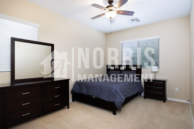 Building Photo - Beautiful Home with a POOL Service Included