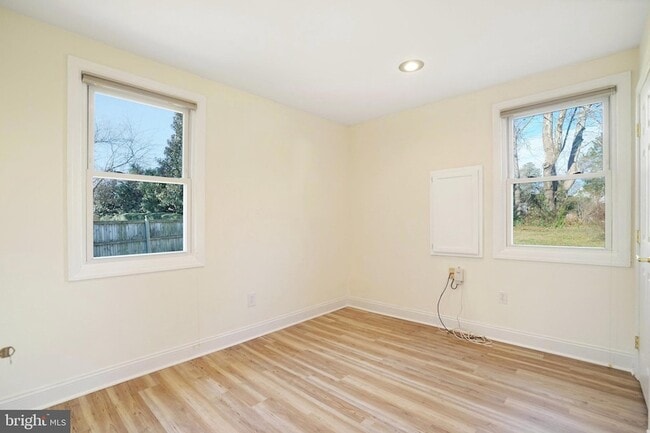 Building Photo - 6924 Kenfig Dr