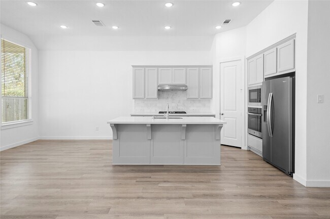 Building Photo - 17127 Crimson Crest Dr