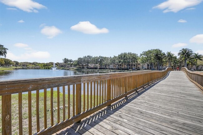 Building Photo - 2496 Centergate Dr