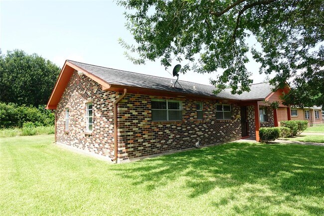 Building Photo - 3030 Dawson Ln