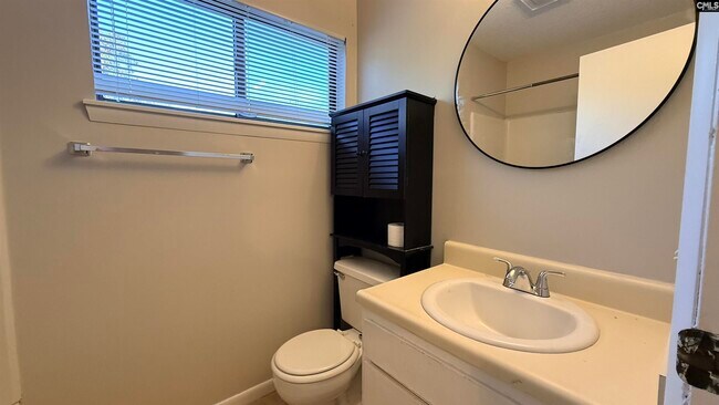 Building Photo - 405-B Harbison Blvd