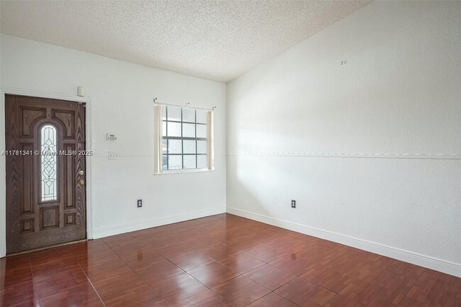 Building Photo - 11605 SW 147th Ave