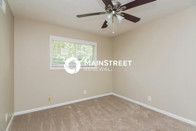 Building Photo - 3 Bedroom Pet-Friendly Home in Memphis, TN with Main Street Renewal