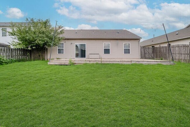 Building Photo - 15544 Dusty Trail