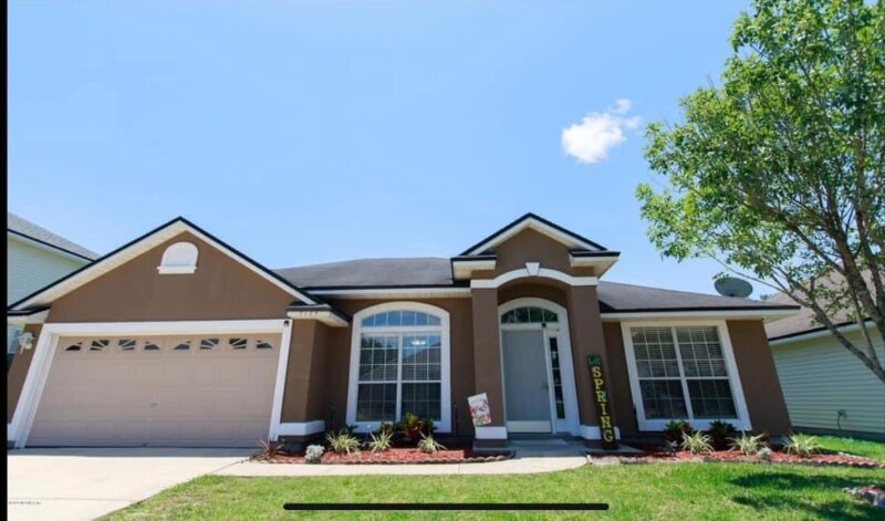 Primary Photo - 310 Sienna Palm Dr