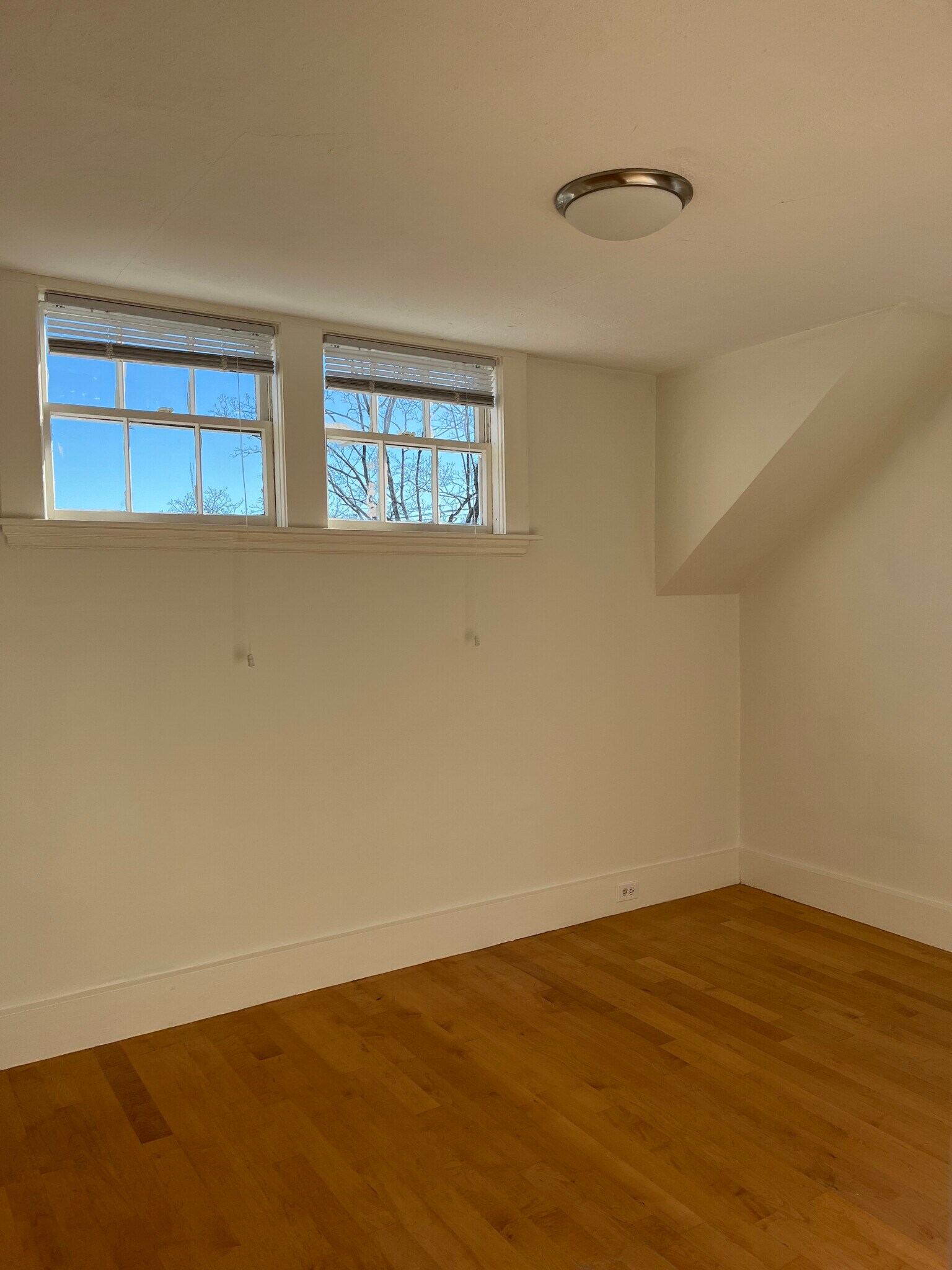 Unit B: Bedroom 1 - 35 Lincoln Ave