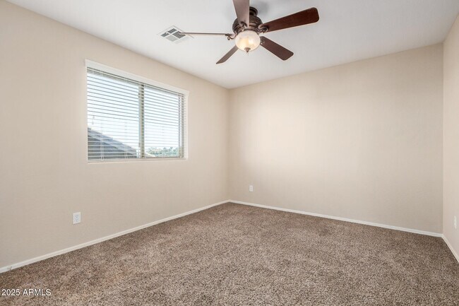 Building Photo - 22181 W Devin Dr