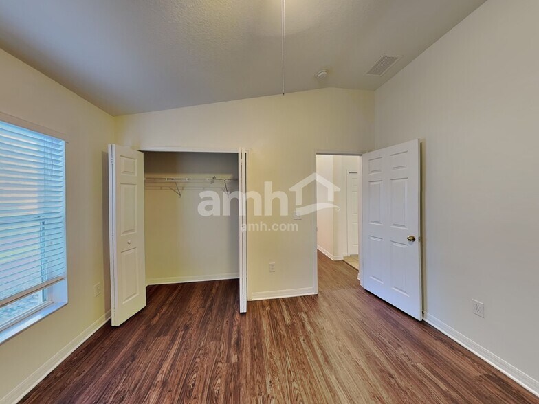 Building Photo - 2248 Roanoke Springs Dr