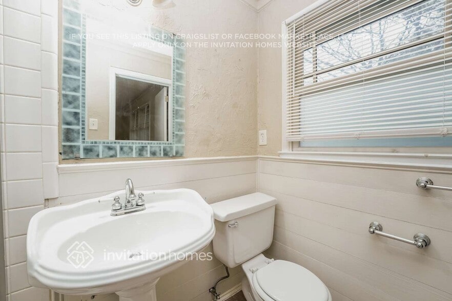 Building Photo - 3687 Citation Dr