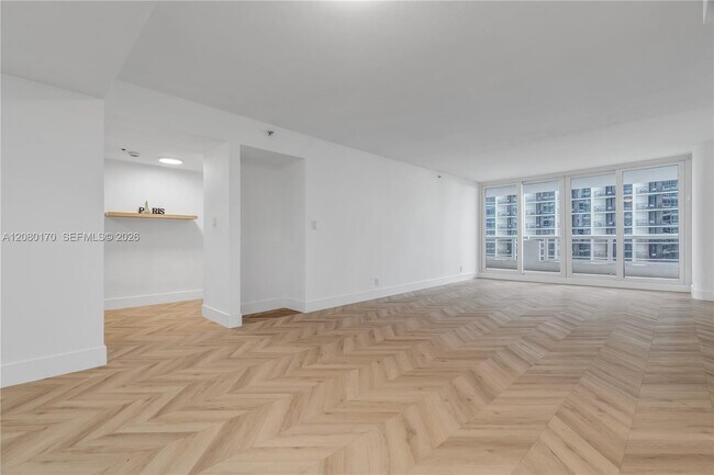 Building Photo - 1717 N Bayshore Dr
