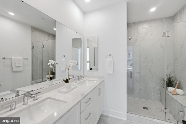 Building Photo - 5548 Topaz Ln