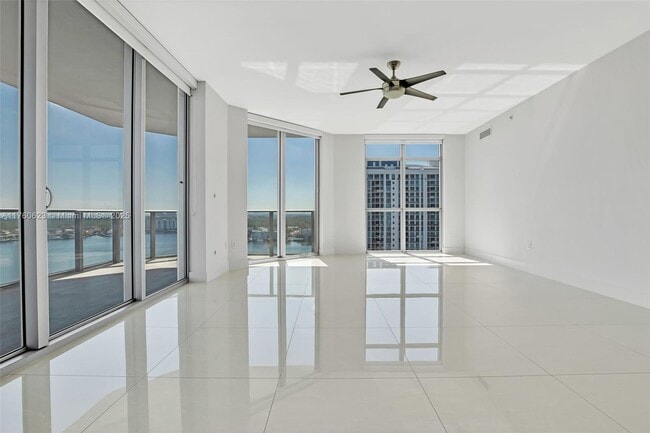 Building Photo - 17301 Biscayne Blvd