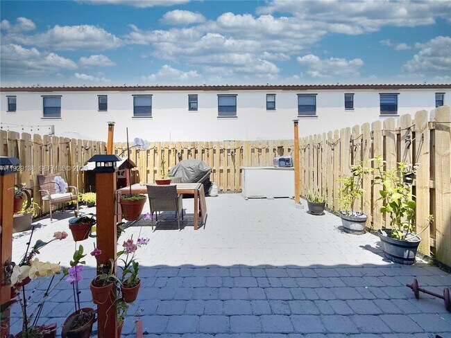 Building Photo - 11871 SW 247th Ter