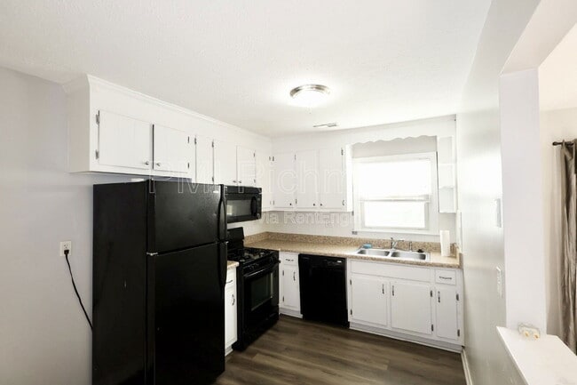 Building Photo - 1507 Lakeview Ave