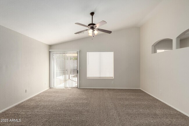 Building Photo - 40249 N Cassara Dr