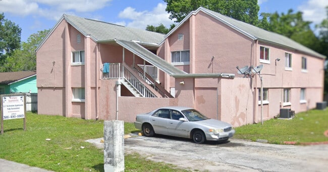 Primary Photo - 1821 Blossom Terrace