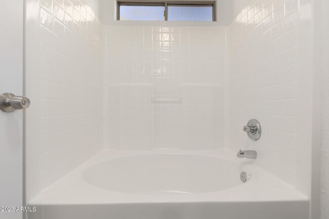 Building Photo - 7119 S 23rd Ln