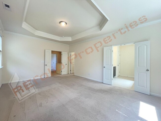 Building Photo - Beautiful 3 Bedroom 2 Car Garage End unit in Manchester Park, Morrisville,  Available May 7th!