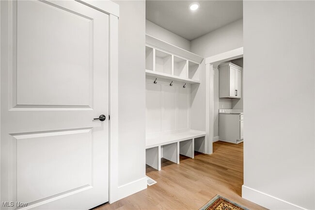 Building Photo - 300 N Bissell Rd