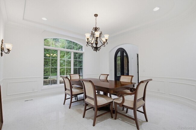 Building Photo - 2707 Turtle Lk Dr