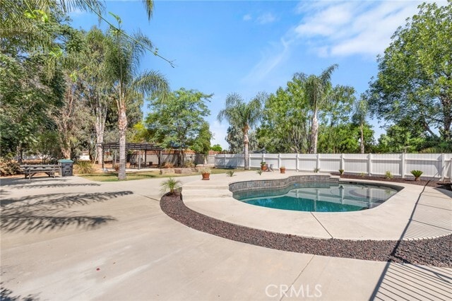 Building Photo - 12596 Ross Ave
