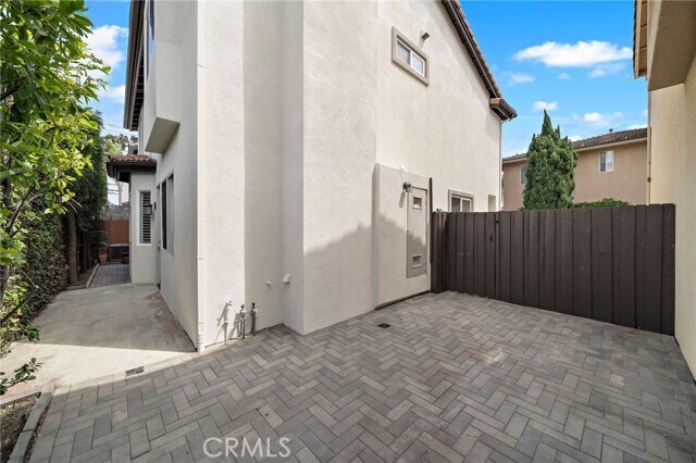 Building Photo - 265 Mesa Dr