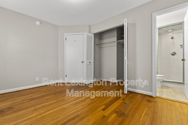 Building Photo - 304 Harvard Dr
