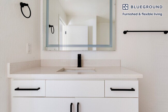 Building Photo - 20200 Lucille Ave