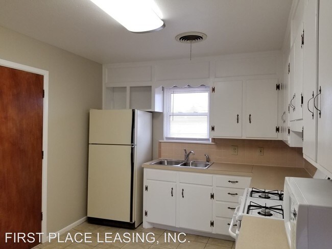 Building Photo - 3 br, 2 bath House - 509 Circle Dr.
