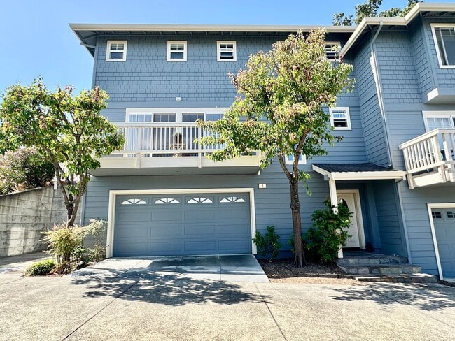 Primary Photo - San Rafael Hillside Retreat