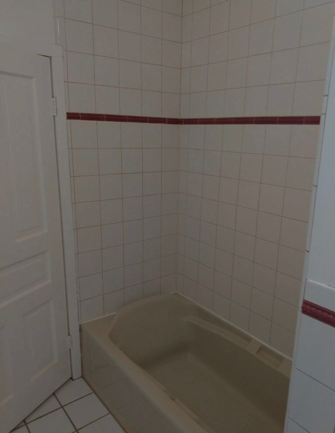 Building Photo - 701 Litchfield St