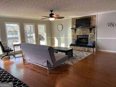 Building Photo - 8712 Lake Dr SW