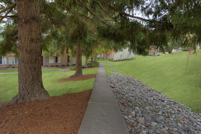 Building Photo - Parkwood Terrace