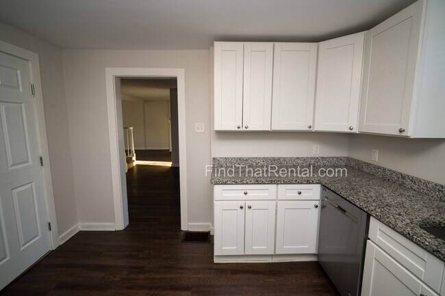 Building Photo - 805 Hamilton St