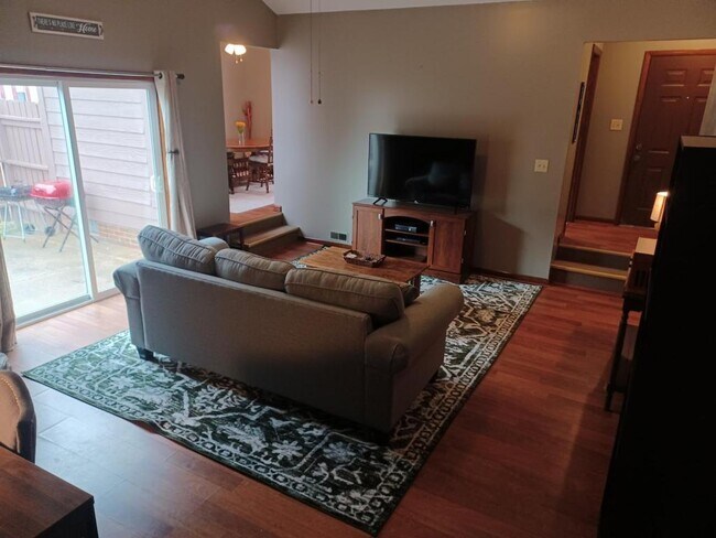 Building Photo - 7129 San Juan Dr