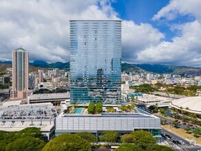 Building Photo - 888 Kapiolani Blvd