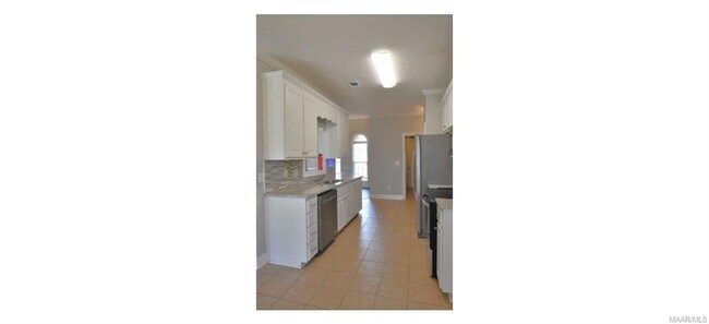 Building Photo - 541 Summertime Pkwy
