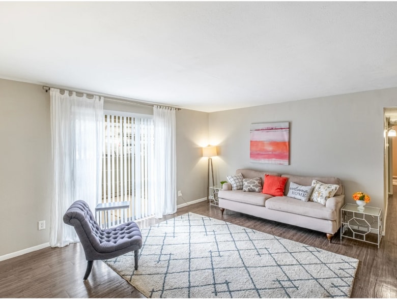 Building Photo - 535 Harvest Hill Rd